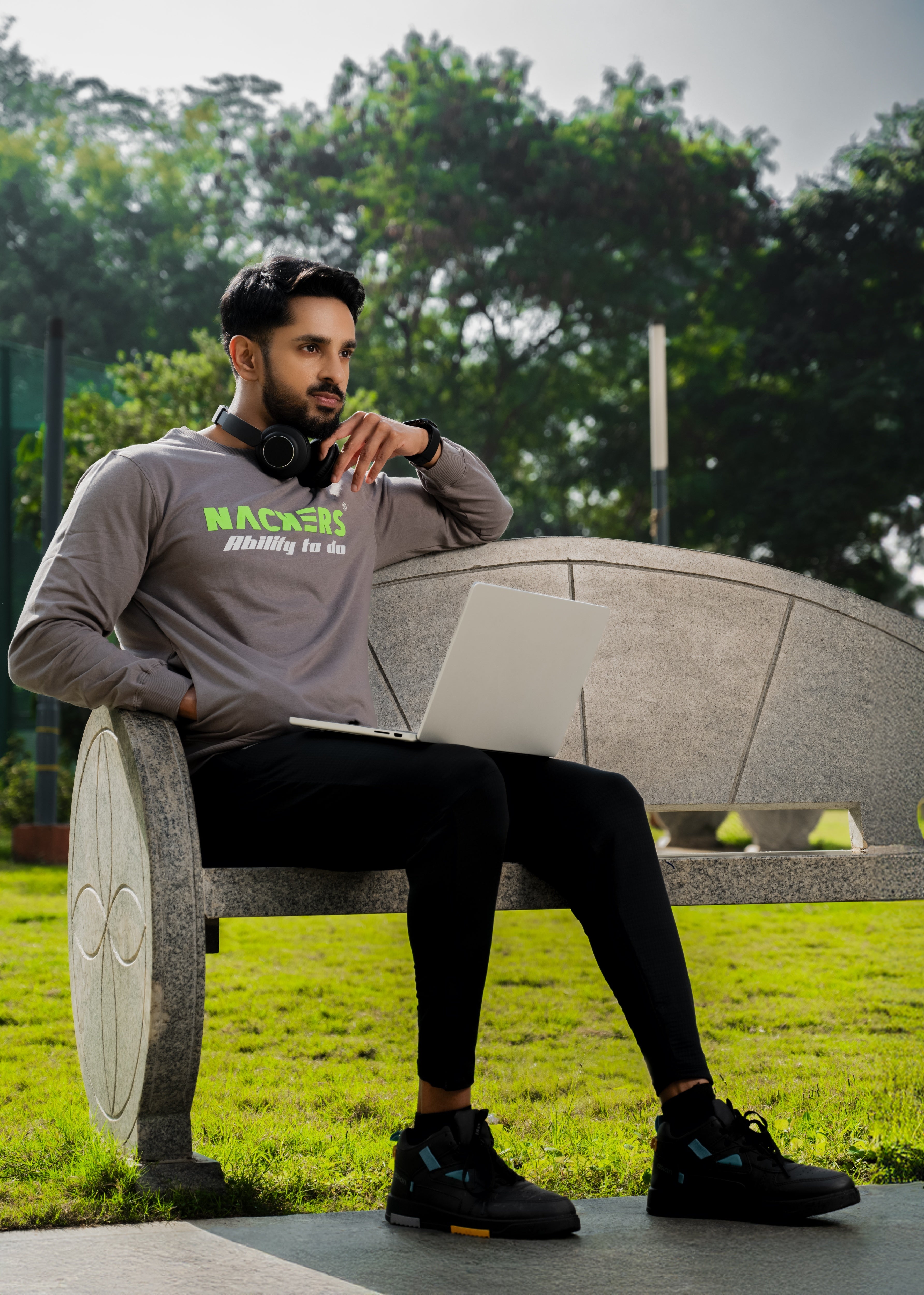 NACKERS Men's Grey 100 % Premium Cotton Full Sleeves Sweatshirt with Side Pockets